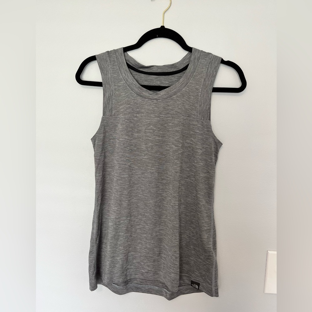 Women’s North Face tank top